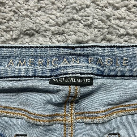 American Eagle Jeans Mens 33 x 30 Stacked Skinny Light Wash Distressed Flex Hole - Picture 2 of 5